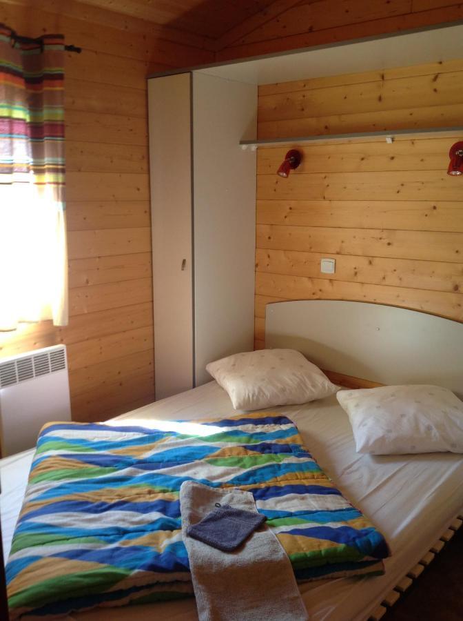Camping Le Pont D'Allagnon Lempdes sur Allagnon Екстериор снимка